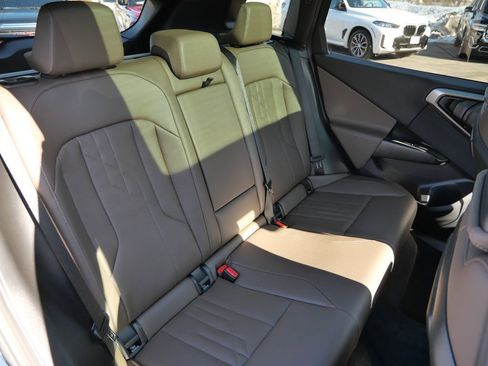 Used 2025 BMW X3 xDrive30i w/ M Sport Package image 19