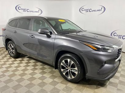 Certified 2025 Toyota Highlander XLE
