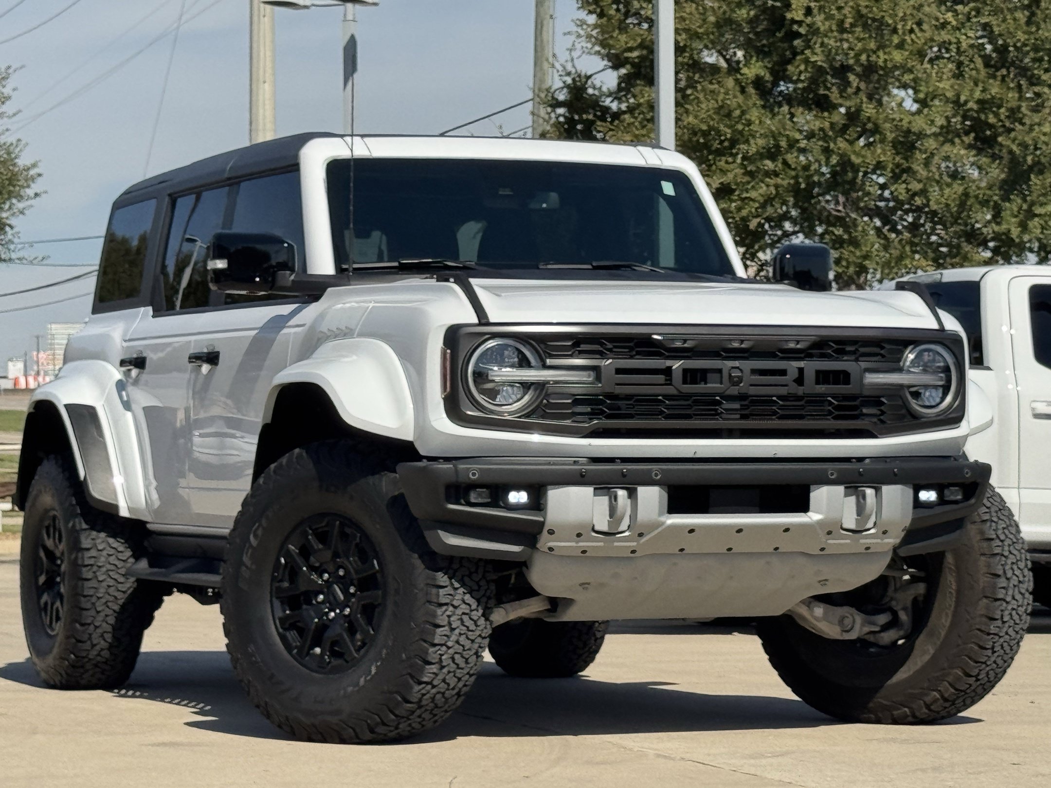 Used 2024 Ford Bronco Raptor AWD/4WD image 2
