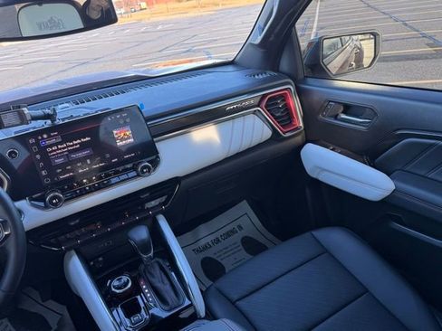 Used 2024 GMC Canyon AT4X w/ AT4X AEV Edition image 15