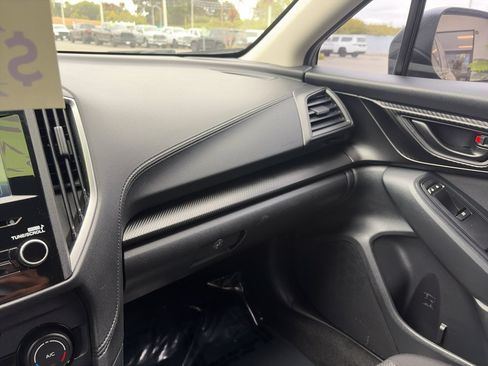 Used 2020 Subaru Impreza 2.0i Premium AWD/4WD image 11