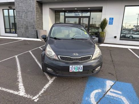 Used 2013 Kia Rio EX w/ Convenience Pkg image 2