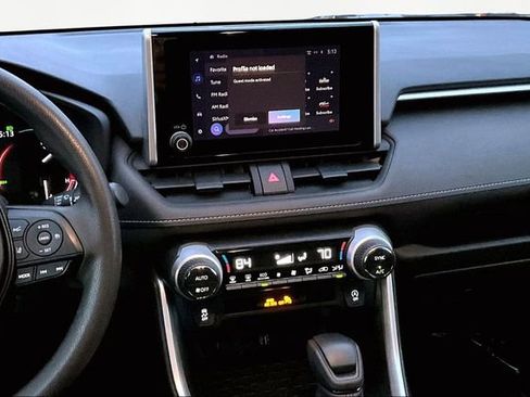 Used 2023 Toyota RAV4 XLE image 9