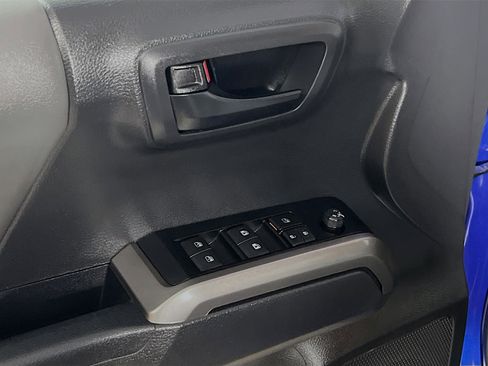 Used 2023 Toyota Tacoma SR5 image 17