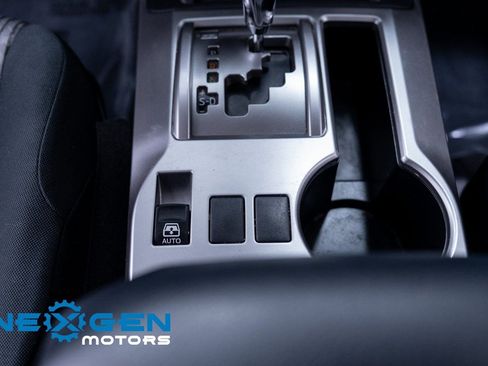 Used 2020 Toyota 4Runner SR5 AWD/4WD image 17