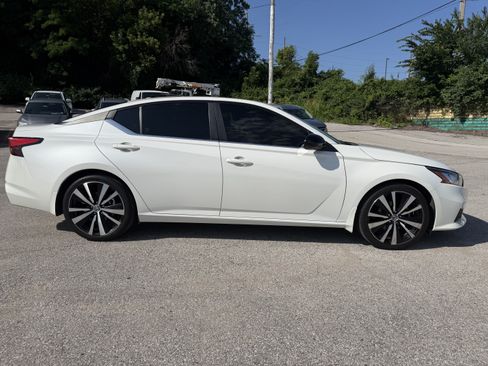 Used 2019 Nissan Altima 2.5 SR w/ SR Premium Package FWD image 8
