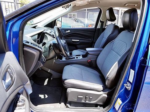 Used 2018 Ford Escape SE w/ SE Sport Appearance Package FWD image 13