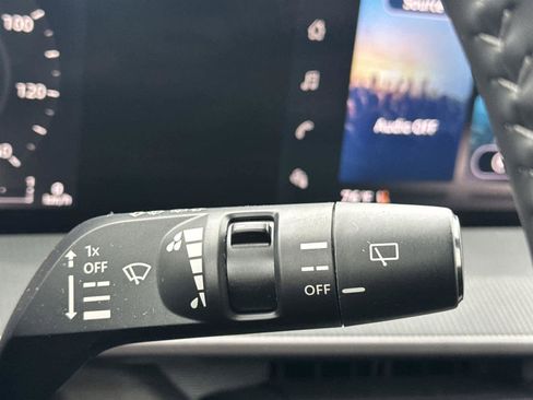 Used 2025 Nissan Murano SV image 20