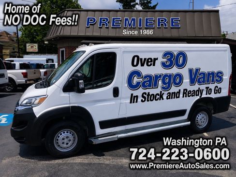Used 2025 RAM ProMaster 2500 w/ U-Haul Equipment Group FWD image 1