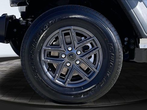 New 2026 Jeep Gladiator Sport image 33