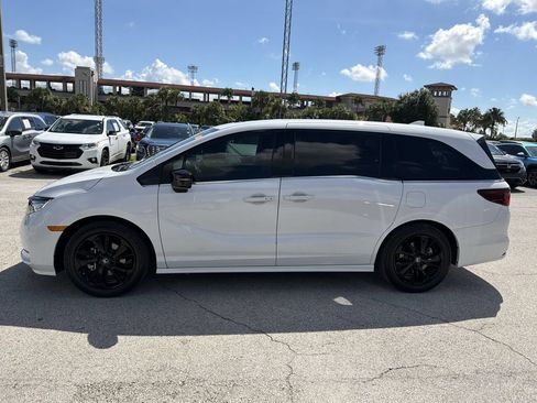 Used 2024 Honda Odyssey Sport image 7
