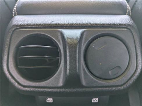 Used 2022 Jeep Wrangler Unlimited Sahara w/ Cold Weather Group image 21