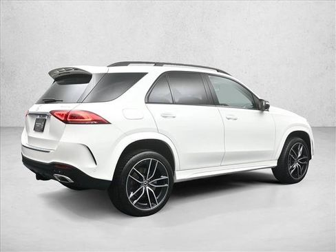 Certified 2022 Mercedes-Benz GLE 580 4MATIC image 2