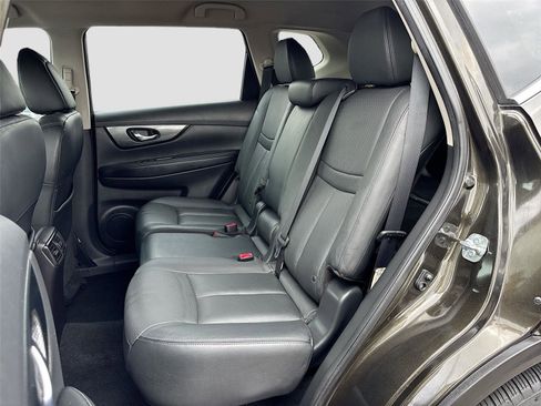 Used 2015 Nissan Rogue SL image 23