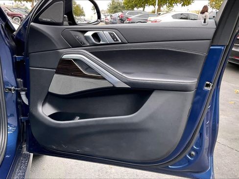 Used 2021 BMW X6 xDrive40i image 24