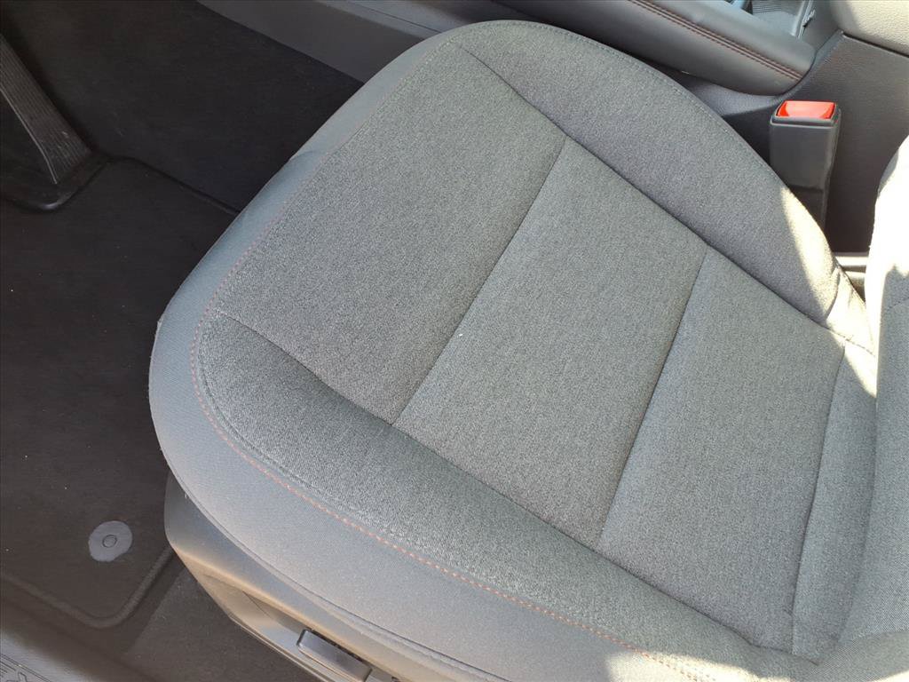 Used 2026 Ford Explorer Active AWD/4WD image 11