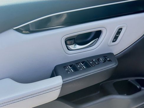 Certified 2024 Honda Pilot EX-L image 16