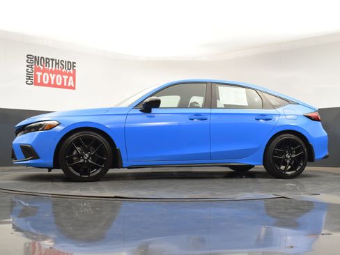 Used 2023 Honda Civic Sport image 28