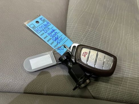 Used 2016 Hyundai Sonata Sport w/ Option Group 1V image 32