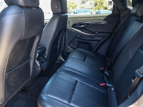 Used 2021 Land Rover Range Rover Evoque R-Dynamic SE AWD/4WD image 17