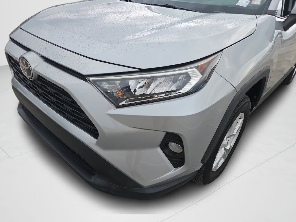 Certified 2021 Toyota RAV4 XLE w/ Convenience Package FWD image 9