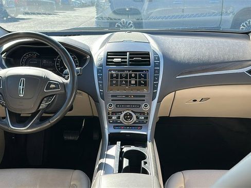 Used 2018 Lincoln MKZ Reserve w/ Technology Package image 10