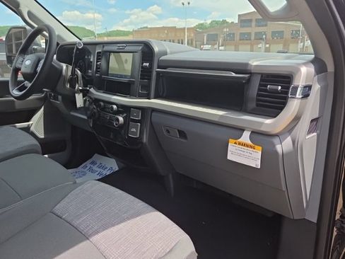 New 2026 Ford F350 XLT w/ FX4 Off-Road Package AWD/4WD image 15