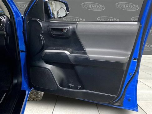 Used 2020 Toyota Tacoma SR5 image 13