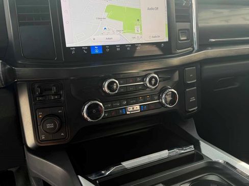Used 2025 Ford F250 Lariat AWD/4WD image 21