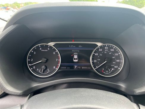 Used 2025 Nissan Sentra SV image 35