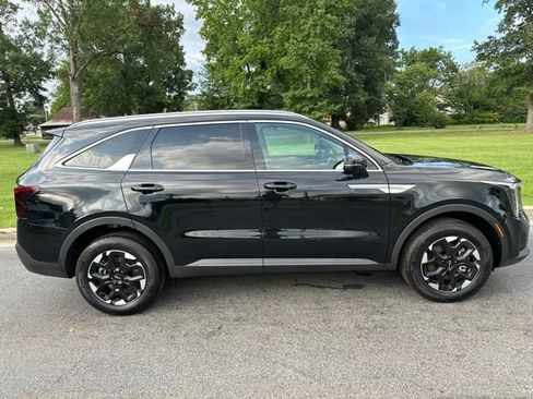 New 2026 Kia Sorento S AWD/4WD image 10