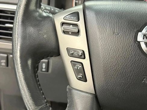 Used 2014 Nissan Armada SV AWD/4WD image 31