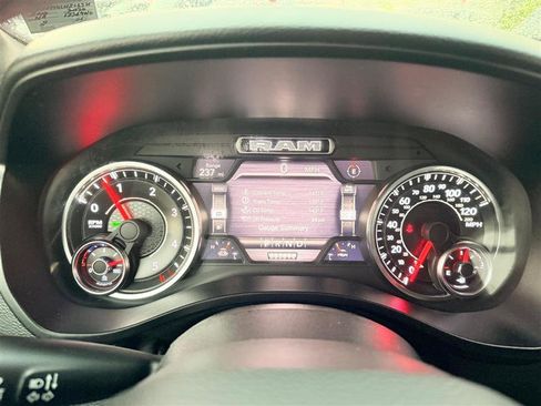 Used 2020 RAM 1500 Big Horn AWD/4WD image 10