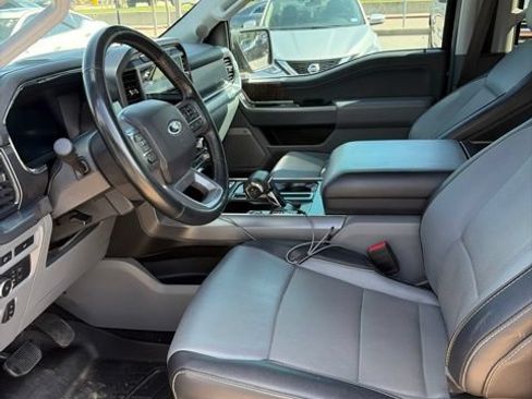 Used 2022 Ford F150 Lariat RWD image 4