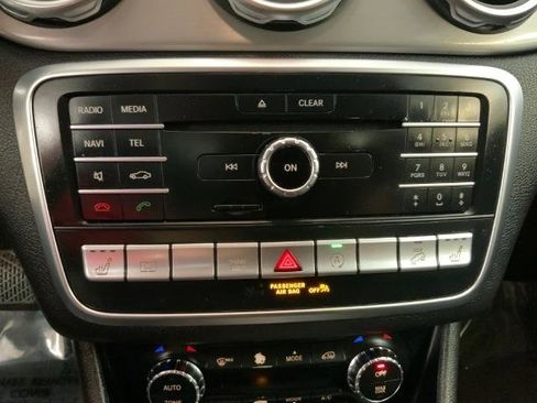 Used 2018 Mercedes-Benz GLA 250 4MATIC image 18