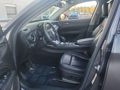 Used 2020 Alfa Romeo Stelvio w/ Nero Edizione image 15