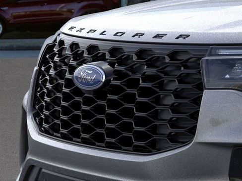 New 2026 Ford Explorer ST-Line w/ Premium Package image 17