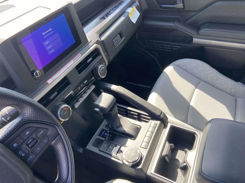 New 2026 Toyota Tacoma SR5 AWD/4WD image 23