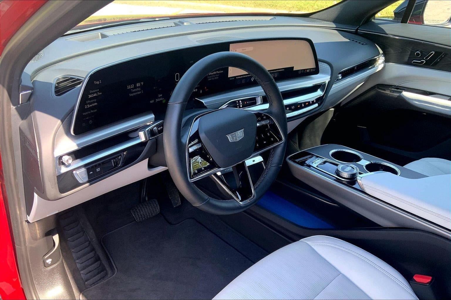 Certified 2024 Cadillac Lyriq Luxury AWD/4WD image 20