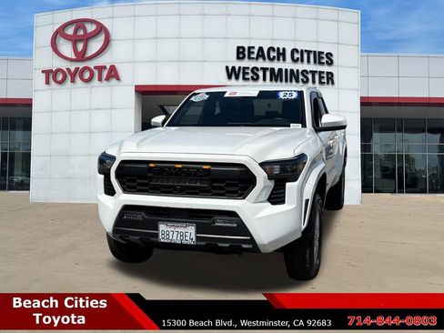 Certified 2025 Toyota Tacoma SR5 RWD image 5