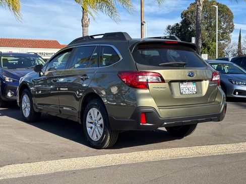 Used 2018 Subaru Outback 2.5i image 7