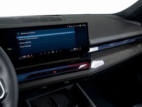 Used 2025 BMW M5 Touring w/ M Driver's Package image 28