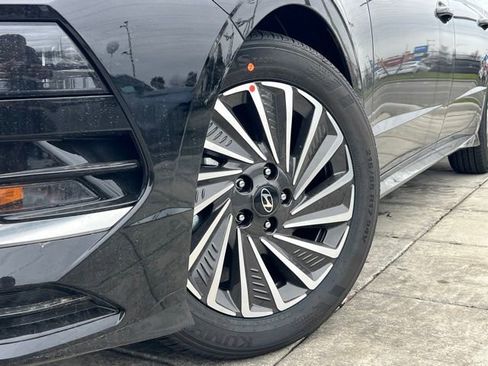 New 2026 Hyundai Sonata SEL image 2