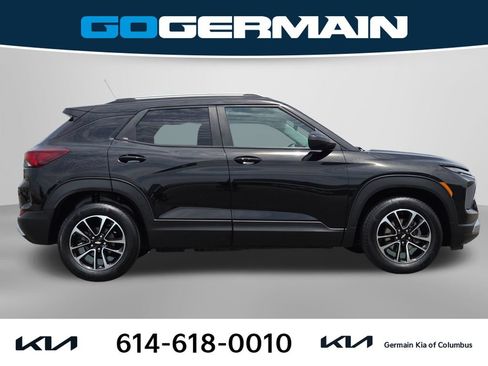 Used 2024 Chevrolet TrailBlazer LT w/ LT Cold Weather Package FWD image 6
