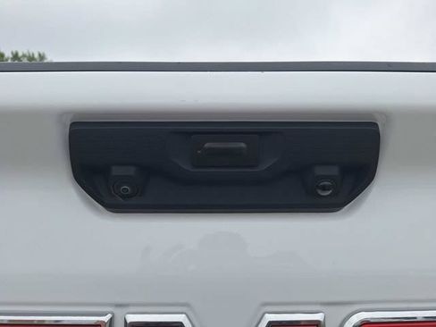 Used 2025 GMC Sierra 2500 Pro w/ 1SA Pro Safety Plus Package AWD/4WD image 13