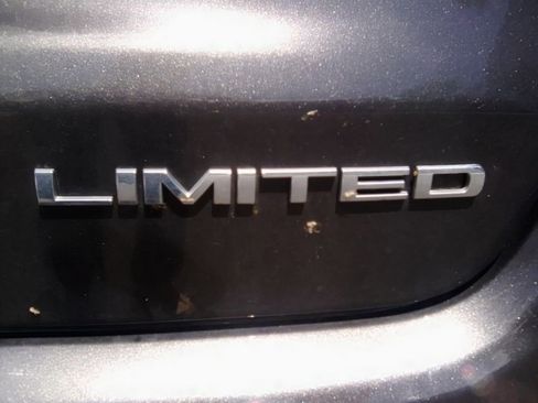 Used 2022 Jeep Compass Limited AWD/4WD image 5