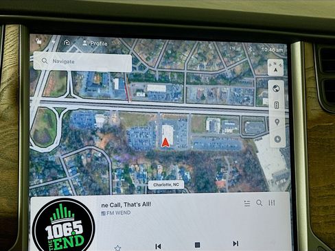 Used 2018 Tesla Model X 100D image 21