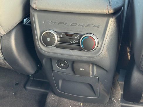 New 2026 Ford Explorer Active w/ Active Comfort Package AWD/4WD image 10