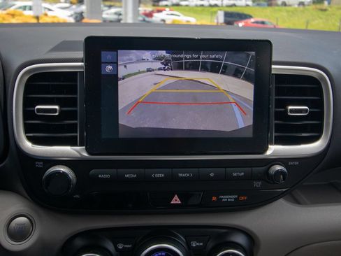 Used 2026 Hyundai Venue SEL FWD image 26