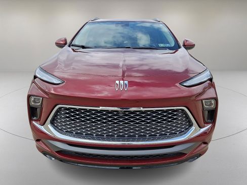 Used 2024 Buick Encore GX Avenir w/ Avenir Technology Package image 3